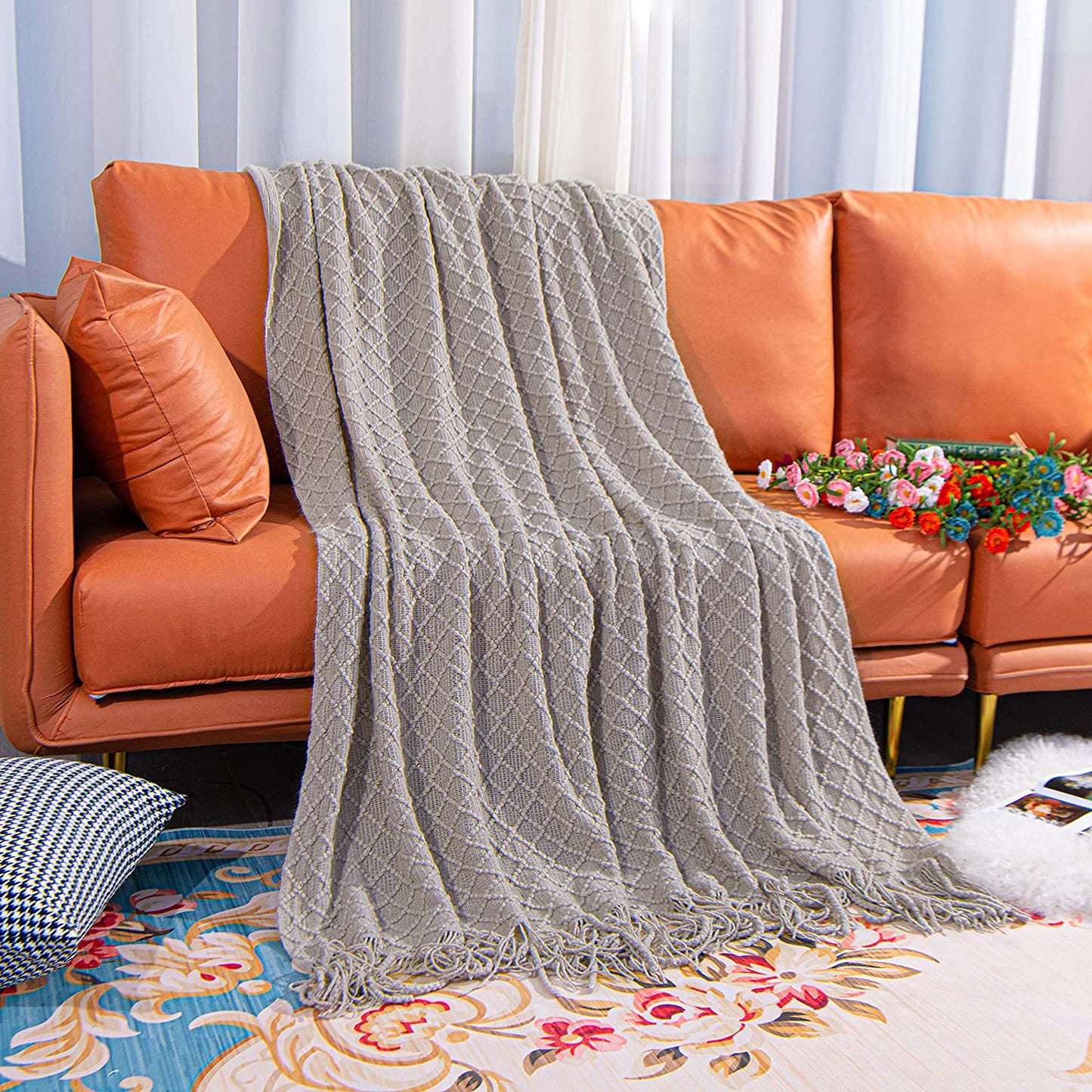 Cozy Up with Our Lightweight Taupe Acrylic Knitted Throw Blanket – Perfect for Travel, Couch, and Bed!